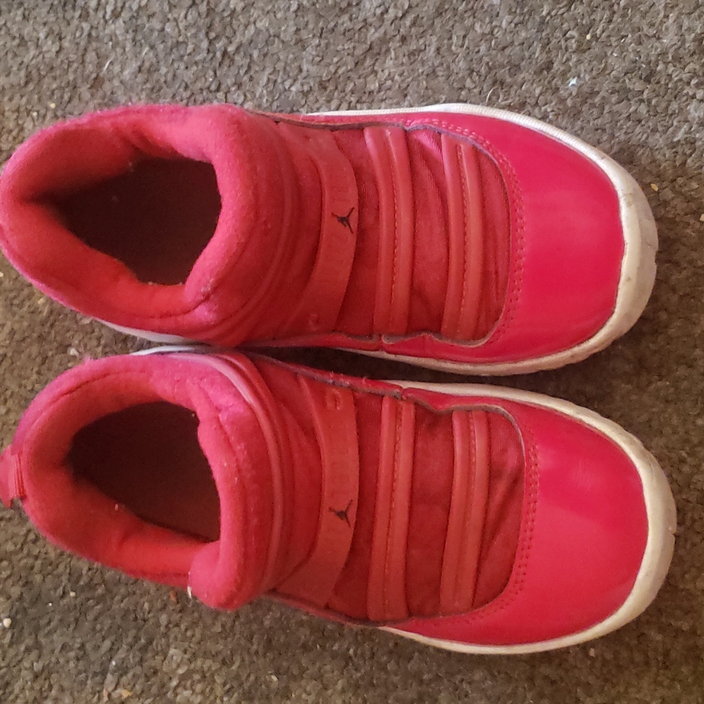Kids jordans